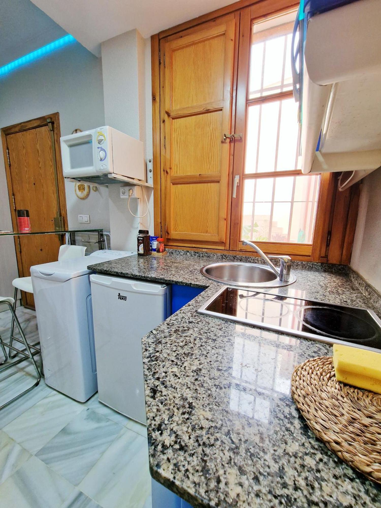 Apartamento Completo Plaza De Las Tendillas - Parking Privado - Alojamientos El Duque コルドバ エクステリア 写真